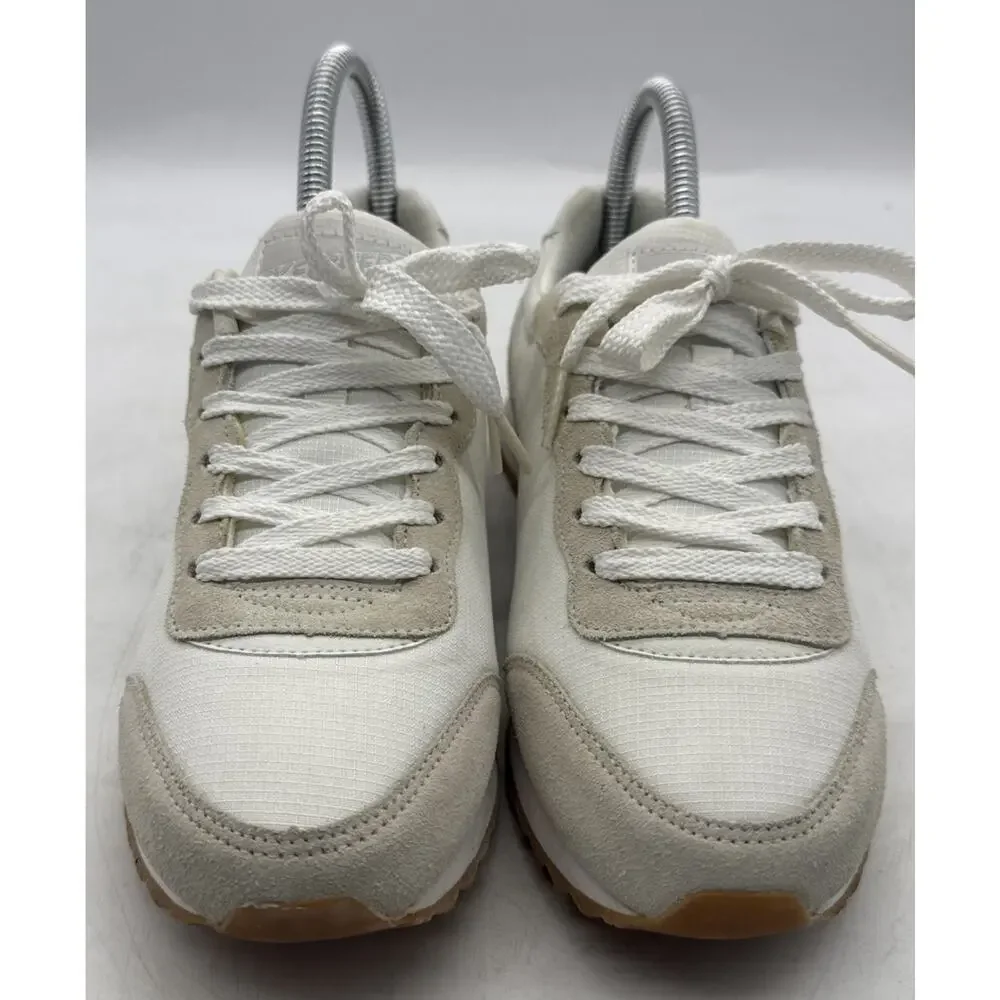 Skechers nearly new